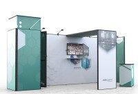 Messestand von Abcann in Schönefeld mit medizinischem Design und Bildschirmpräsentation. Moderner Messestand mit grünen und weißen Wänden, Monitor und Informationsgrafiken, Branche Medizin.