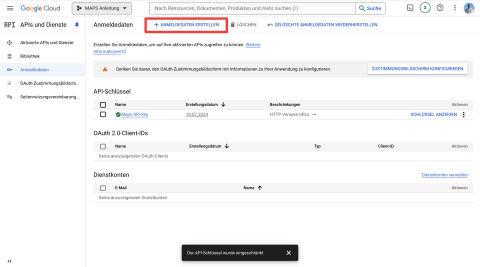 Ausschnitt der Google Cloud Console mit geöffnetem Dropdown-Menü zur Erstellung eines API-Schlüssels über die Funktion „Anmeldedaten erstellen“