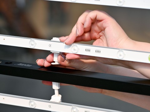 LED Beleuchtung einfach montiert. LED Beleuchtung einfach montiert.