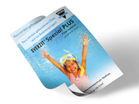 Werbeflyer mit fröhlichem Kind im Schwimmbecken, Kampagnenmotiv für EVERZIT Spezial PLUS Filtermaterial
