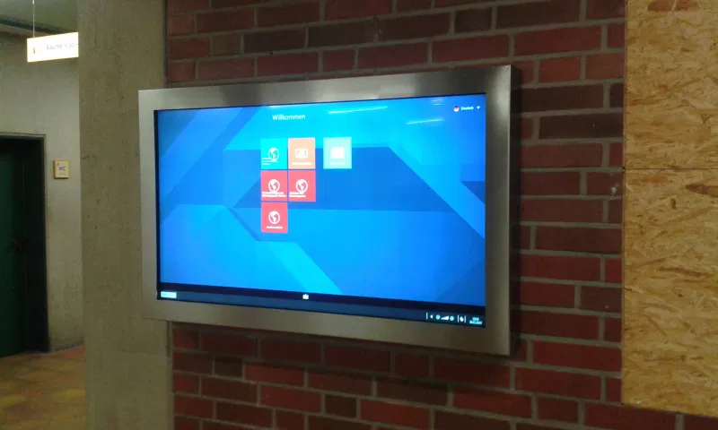Wandgehäuse für Monitore
